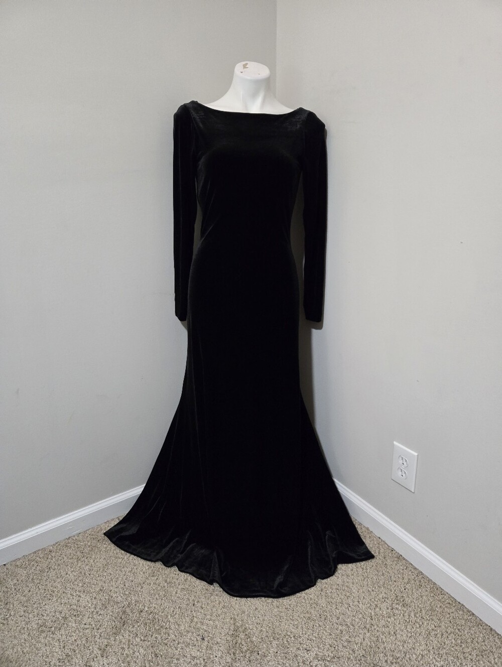 Sz S (Also Fits M) Y2K Vintage Lauren Ralph Lauren Black Stretch Velvet LS Gown